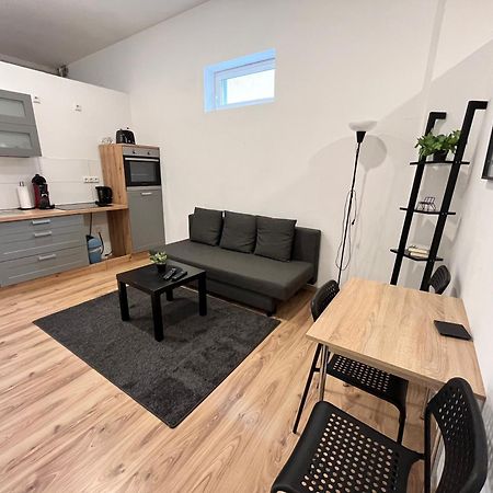 Apartment Central 10A 40Qm Wi-Fi Free Parking Calm Back House Dortmund Exterior foto
