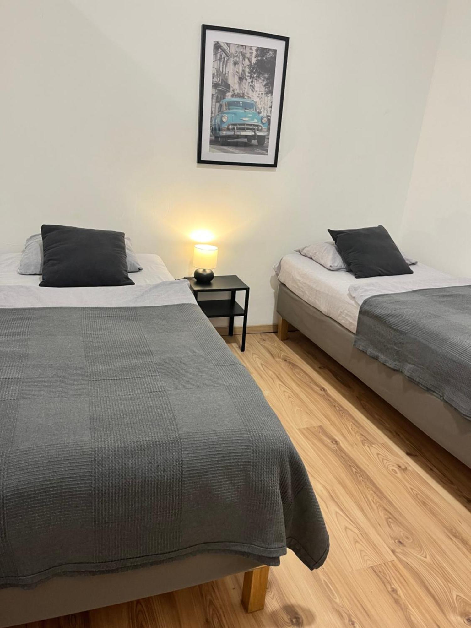 Apartment Central 10A 40Qm Wi-Fi Free Parking Calm Back House Dortmund Exterior foto