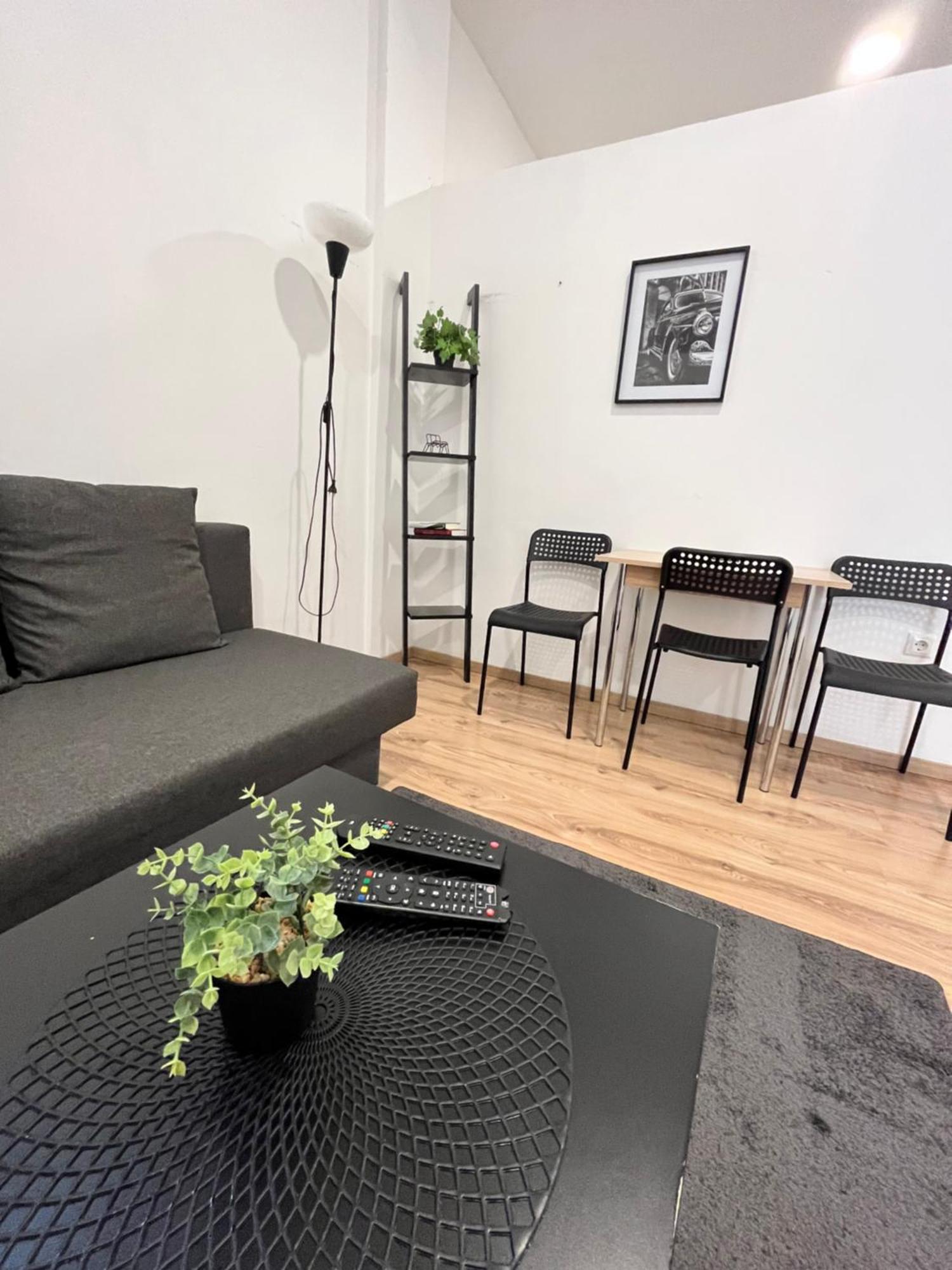 Apartment Central 10A 40Qm Wi-Fi Free Parking Calm Back House Dortmund Exterior foto