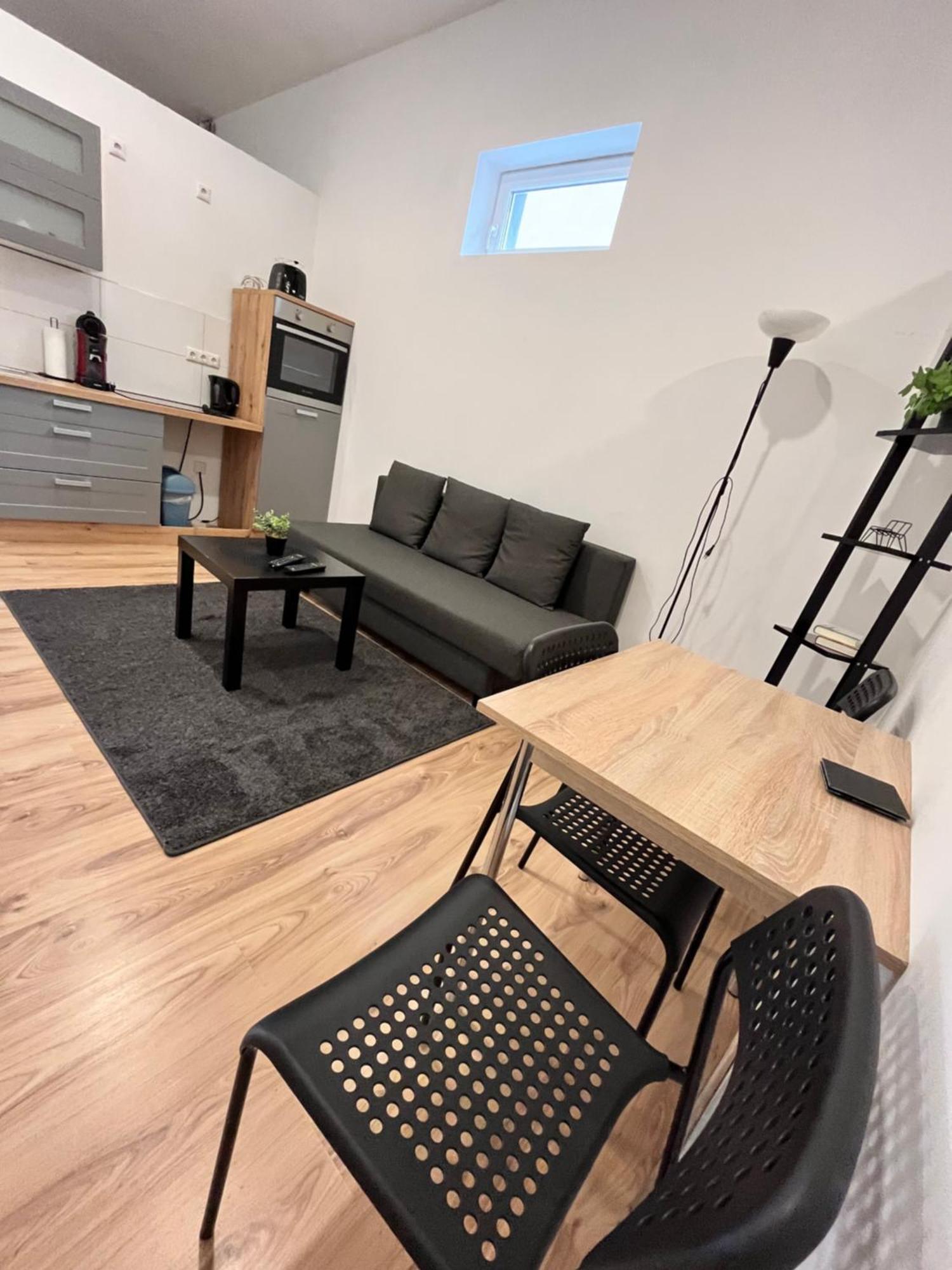 Apartment Central 10A 40Qm Wi-Fi Free Parking Calm Back House Dortmund Exterior foto